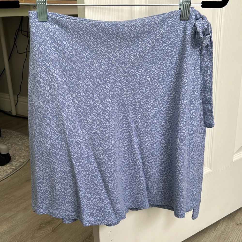 Brandy Melville Genevieve Skirt